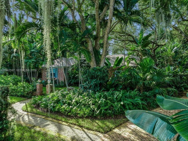 530 Melaleuca Ln