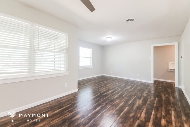 Photo - 8520 Graywood Dr