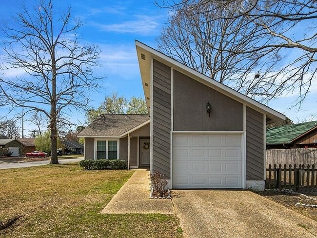 Building Photo - 6954 Candlewood Dr