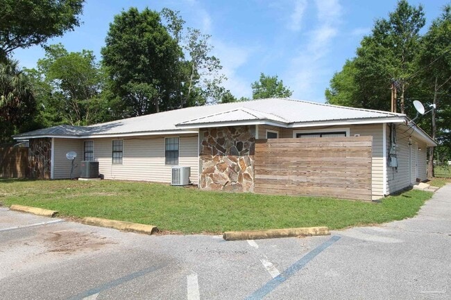 Building Photo - 4964 W Spencer Field Rd