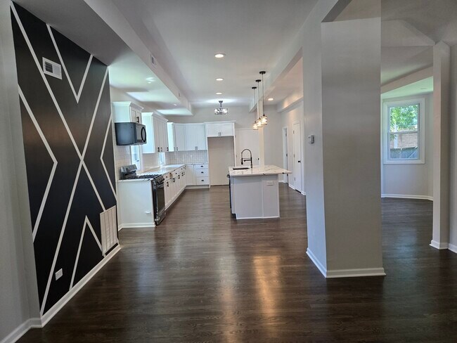 Photo - 429 W 102nd Pl