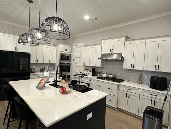 Photo - 5608 Gerber Rd