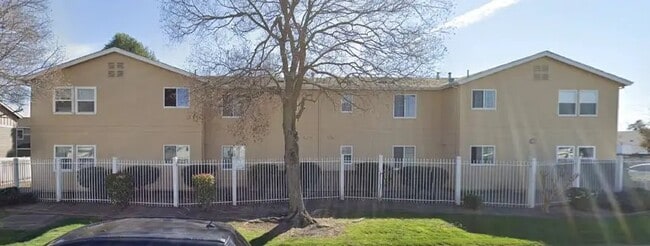 Photo - 5710 66th Ave