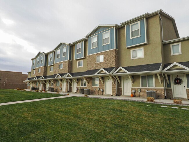 Building Photo - RES_WHITE_8178 Unit RES_WHITE_8184