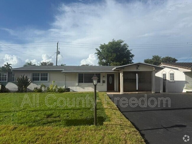 Building Photo - 8260 NW 16th St Rental