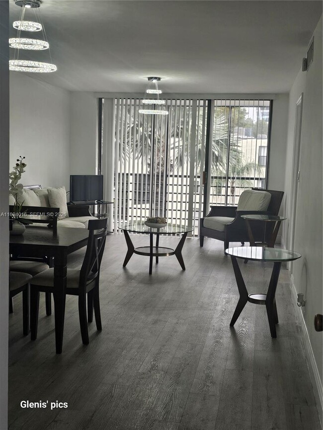 Photo - 20400 W Country Club Dr Unit 301