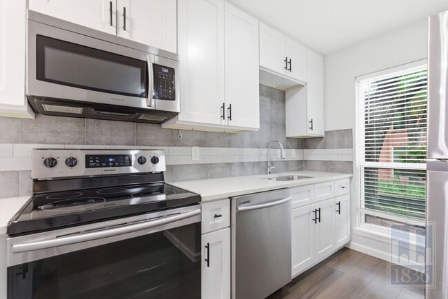Photo - 3820 Southway Dr Unit C