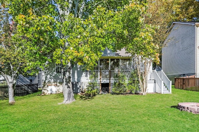 Photo - 306 Crooked Oak Ct