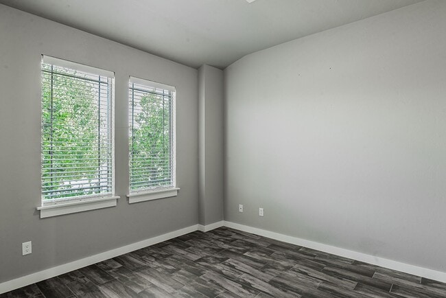 Photo - Gorgeous 3 Bed 2.5 Bath 2 Story Home in Yukon!