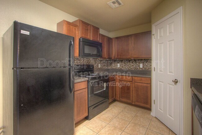 Photo - 5712 N 34th St