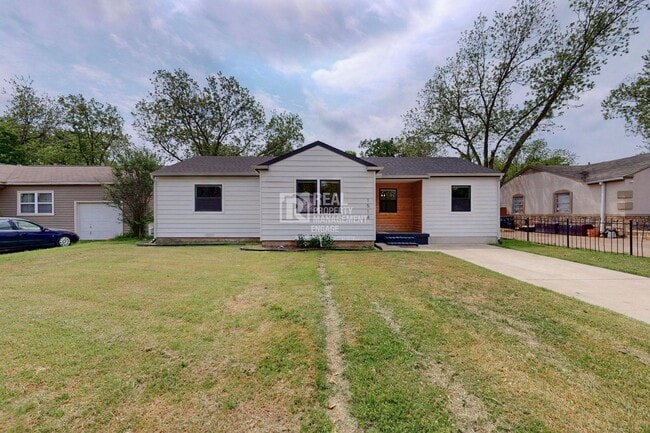 Photo - Modern 3 Bedroom Single-Story Home available For Rent in Irving!