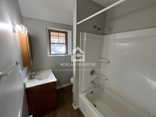 Photo - 302 S 12th St