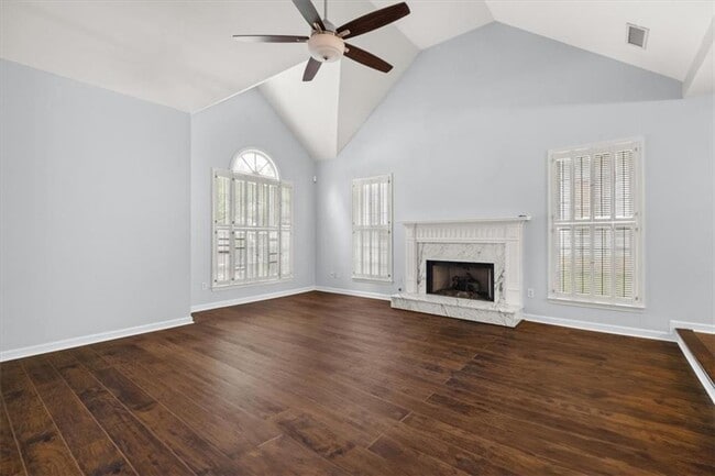 Photo - 190 Glen Holly Dr