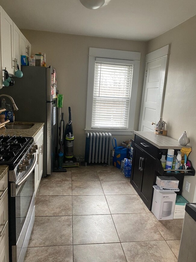 Photo - 788 Broad Ave Unit 2