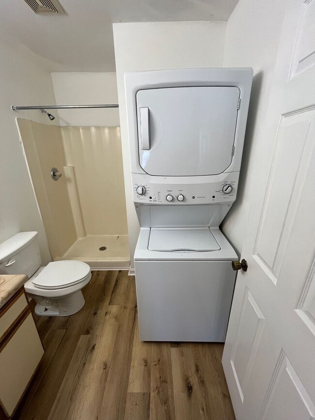 Photo - 222 Lanier Dr