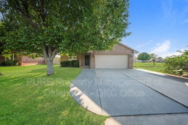 Building Photo - 7921 Azurewood Dr