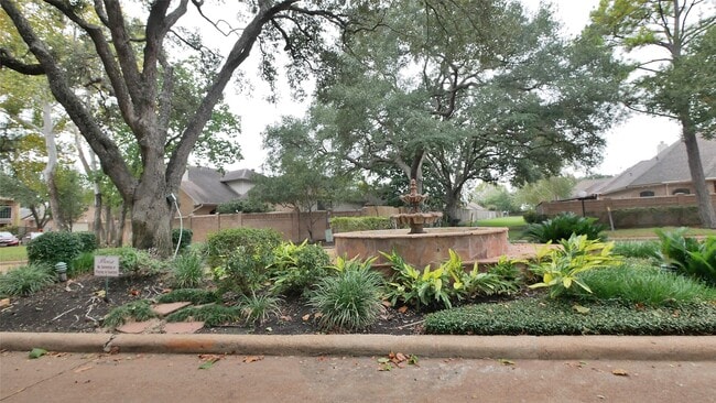 Photo - 8003 Oakwood Forest Dr