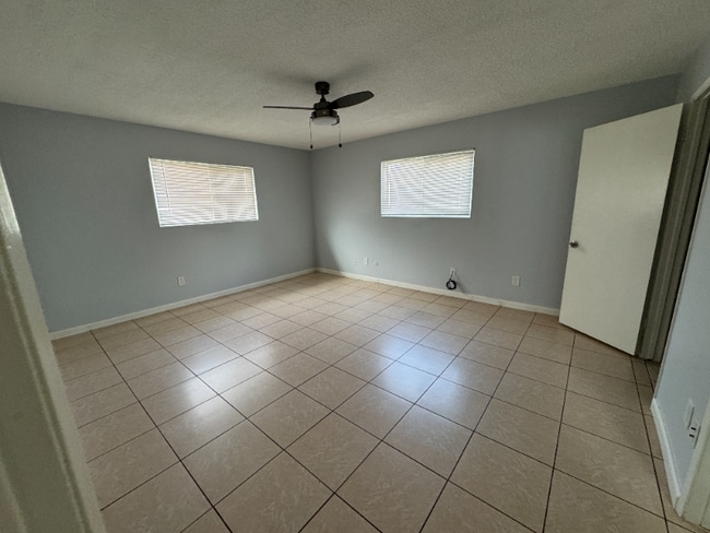 Photo - 1012 Valhalla Dr Unit Apt A