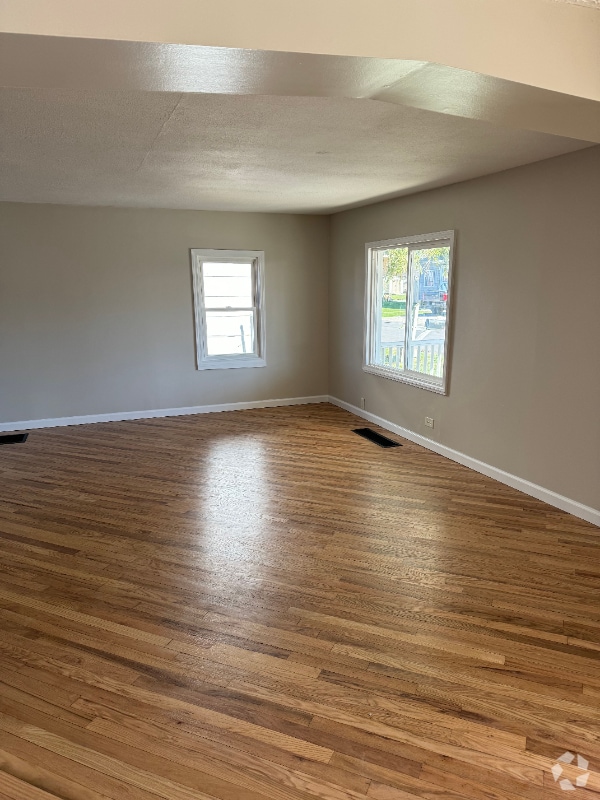 Building Photo - 5439 Baldwin St Rental