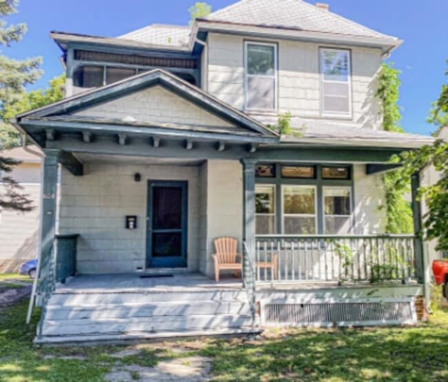 Photo - 604 W Elm St