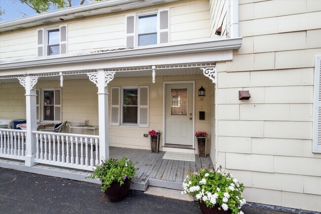 84 Vernier Rd Unit 1F