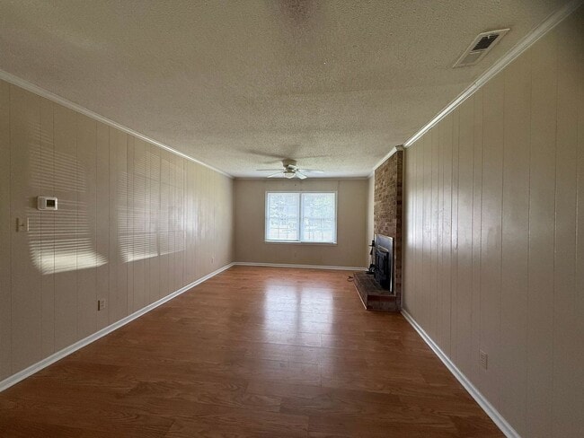 Photo - Nice 3 bedroom, 2 bath House