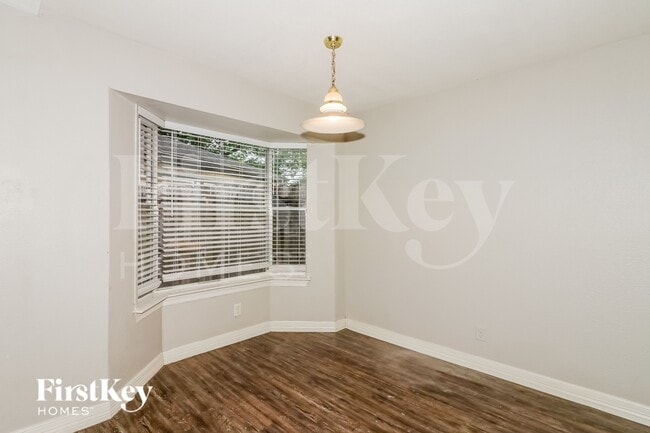 Photo - 15631 Cascade Point Dr