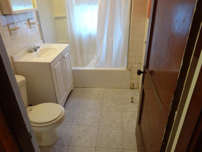 Photo - 92 Hobart St Unit 2
