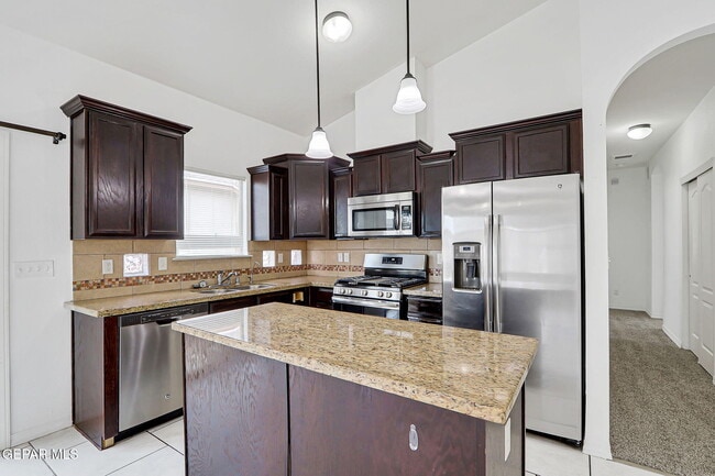 Photo - 14232 Charles Pollock Ave