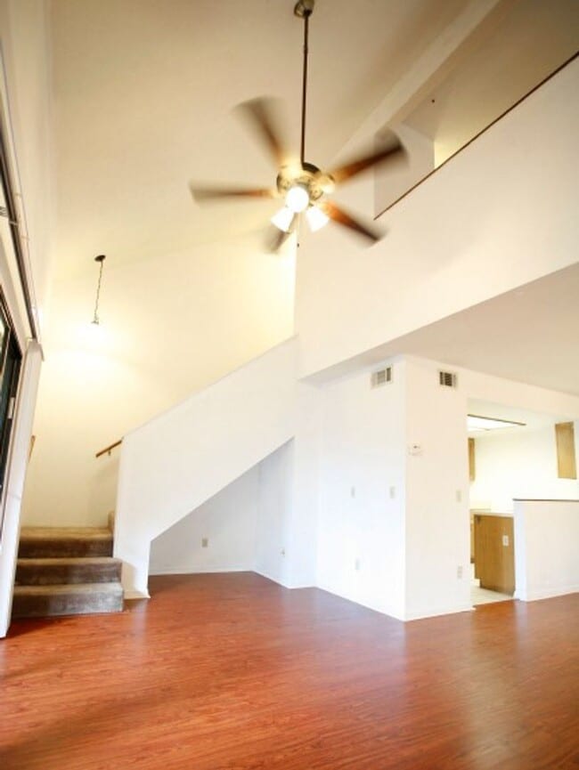 Photo - Beautiful 2 bedroom/ 2 bath townhome