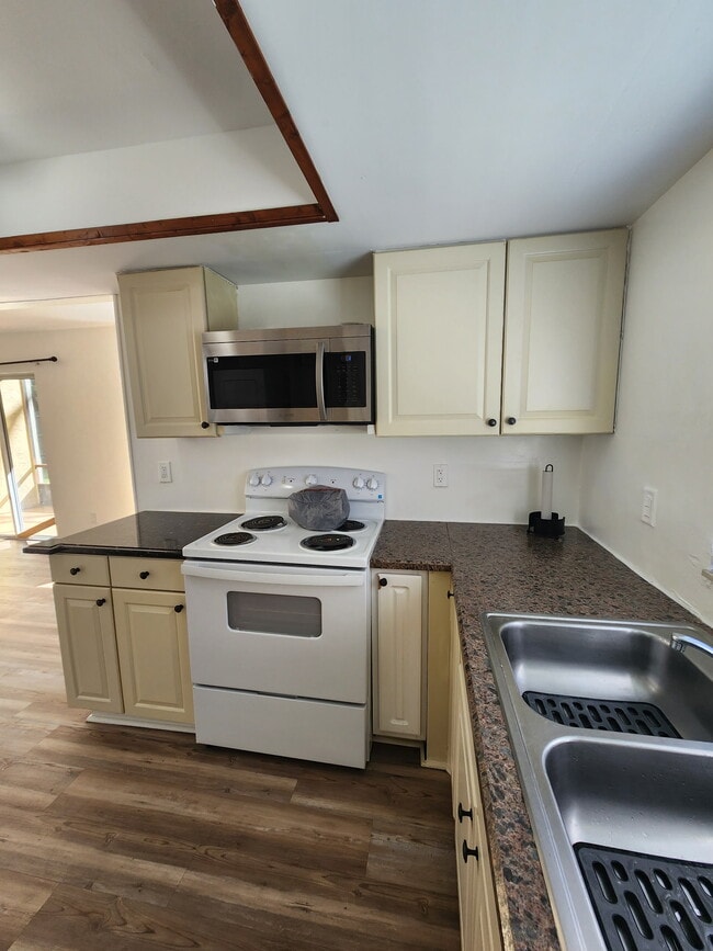 Photo - 411 Banana Cay Dr