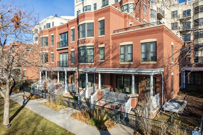 Photo - Watermark Condos