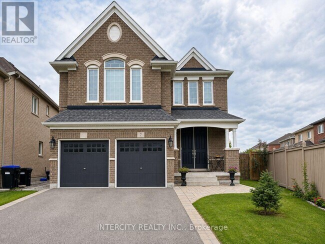 Photo - 7 Empire Dr