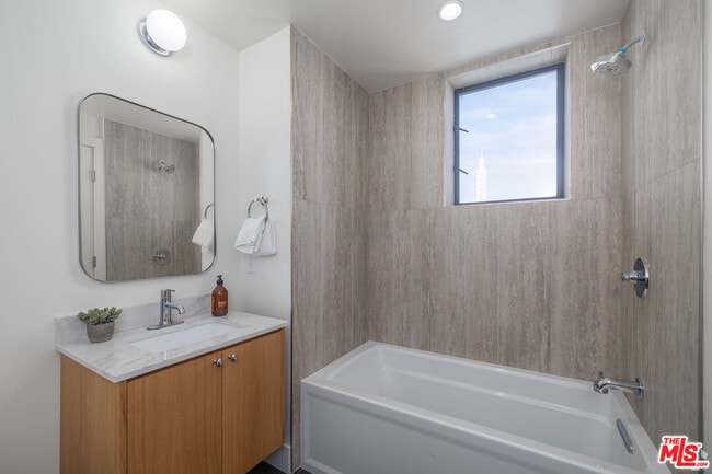 Photo - 1822 Overland Ave Unit 603