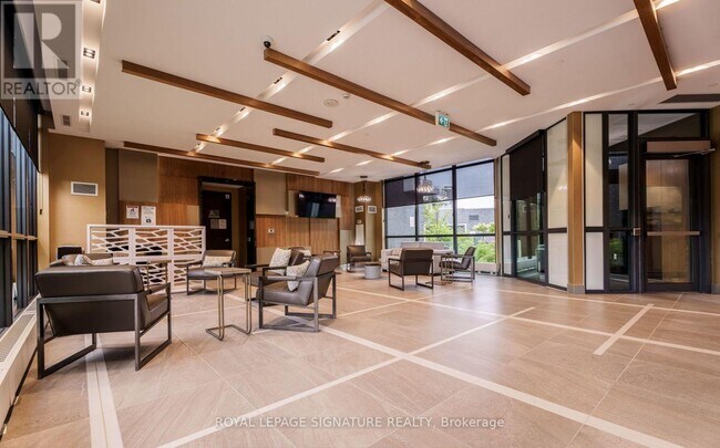 Photo - 375 Sea Ray Ave Unité 408