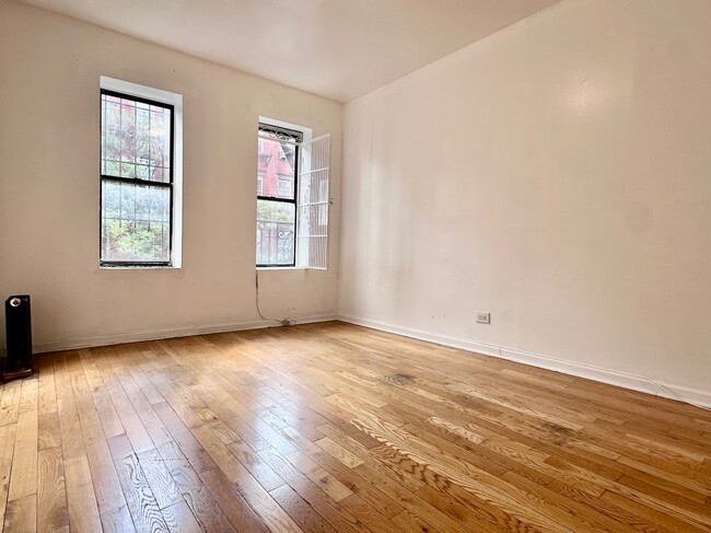 Photo - 201 W 105th St Unit 35