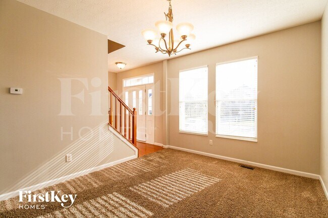 Photo - 6626 Thistle Grove