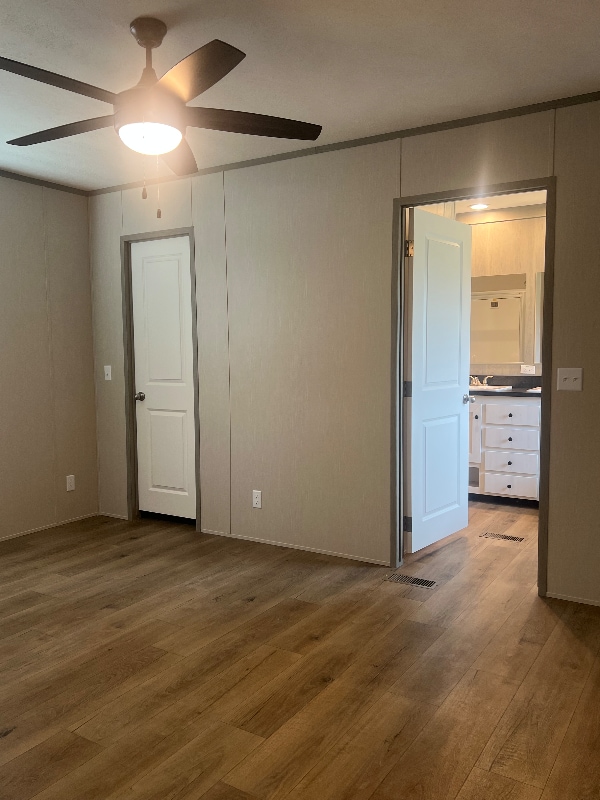 Photo - 2001 FM 1195