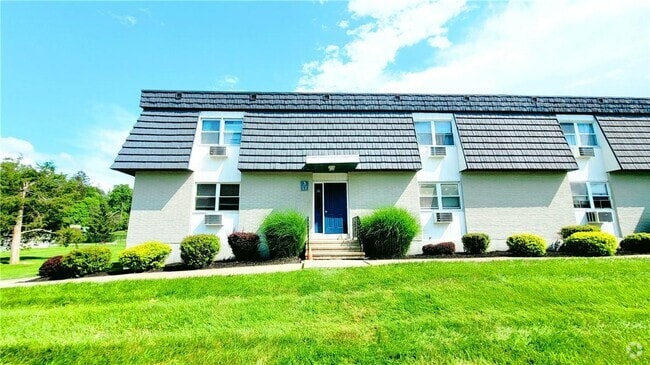 Building Photo - 3 White Gate Rd Unit 3A Rental