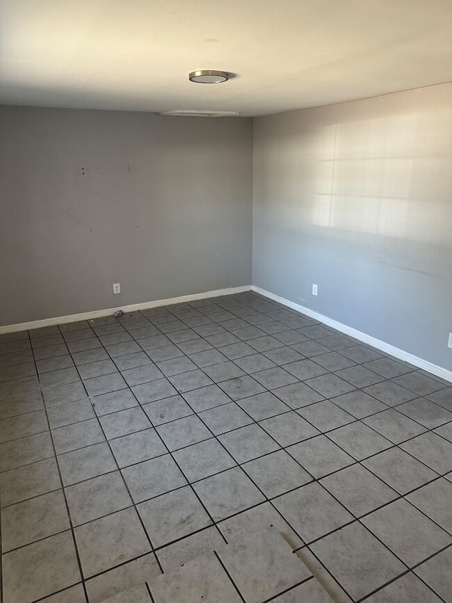 Photo - 1806 Orange St