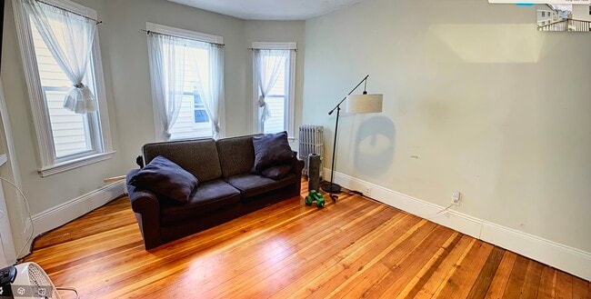 Photo - 378 Washington St