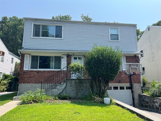 Building Photo - 549 Almena Ave Unit 2F Rental