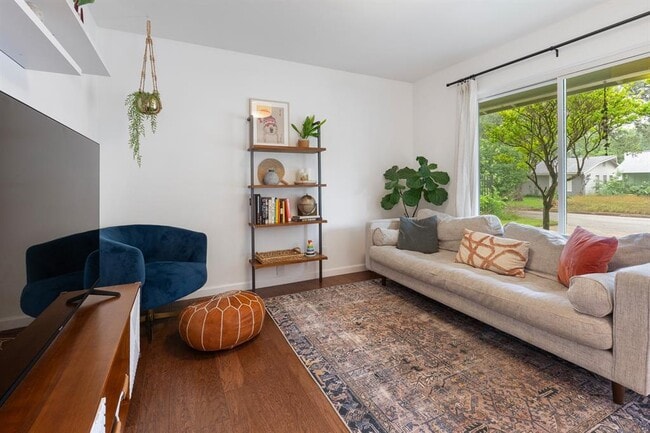 Photo - 5210 Waterbrook Dr