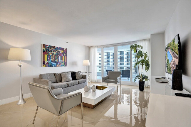 Photo - 1717 N Bayshore Dr Apartamento Unidad ID1054101P