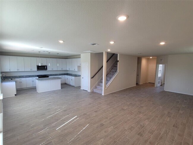 Photo - 2104 Cliffbrake Wy House