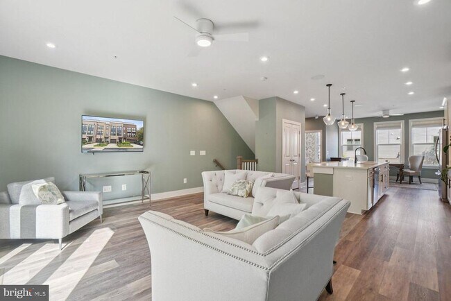 Photo - 1641 Bandit Loop