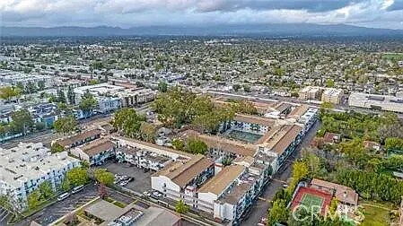 Photo - 5460 White Oak Ave Unidad J206