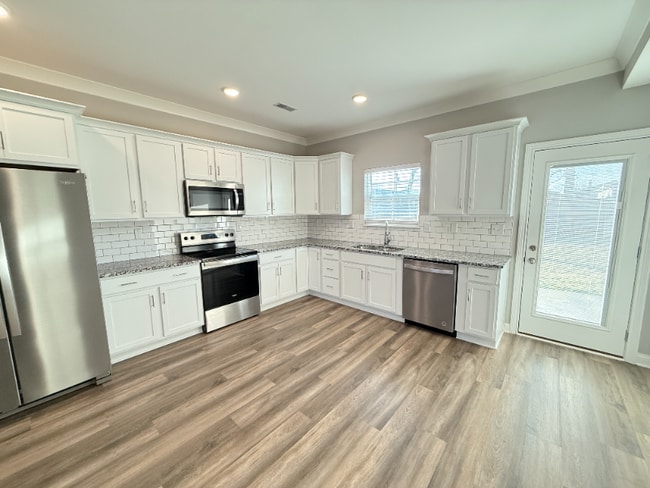 Photo - 3920 Dunbar Ave