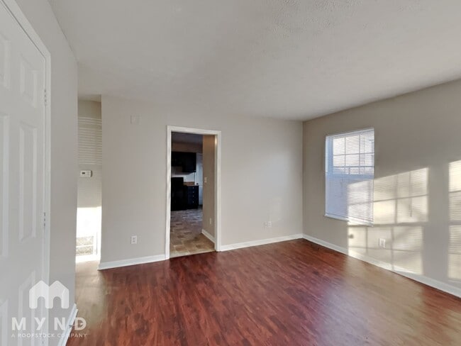 Photo - 3742 Caroline Ave