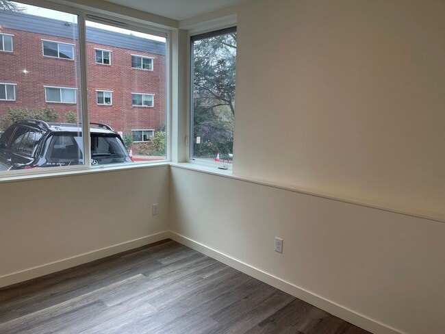 Photo - Brand New 3bd Townhome!